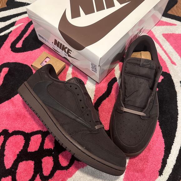 Jordan 1 Retro Low OG SP Travis Scott Velvet Brown - Size 10 - Brand New - Picture 1 of 12